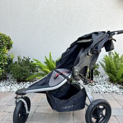 Lightly Used Bob Gear Stroller - Great Deal