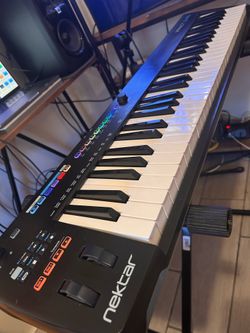 Nektar IMPACT  GXP61 MIDI + Free Keyboard Controller with Keyboard Stand