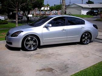 Nissan Altima SE 3.5L V6 Automatic Sedan 2008