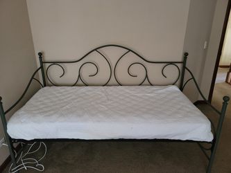 Lovely Bay Bed / Single