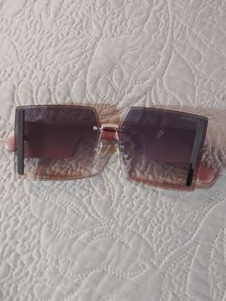 CHANEL Square sun glasses . Need 2 screws $100 cash