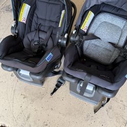2 Graco Car Seats 