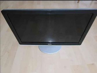 Surplus Dell 22" PC Monitor W/ built-in Webcam - Kitsap
