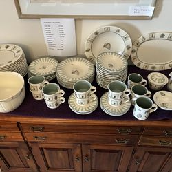 Pfaltzgraff Naturewood Dinnerware Collection. Set or Pieces