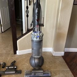 Dyson  Ball  UP13  Multi  Floor  Bagless  Upright Vacuum  - Preowned (Silver) 