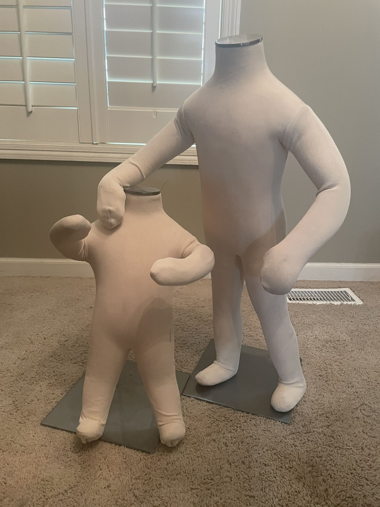 2 Infant And 3 Toddler Mannequins 