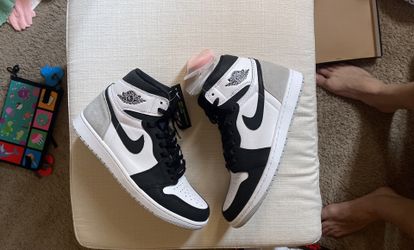 Jordan 1 High OG Bleached Coral 