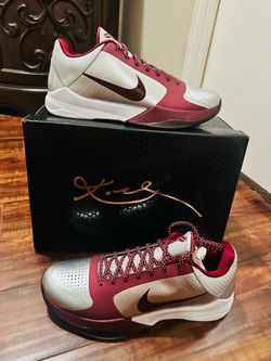 Kobe V “Lower Merion” Size 11 Brand New