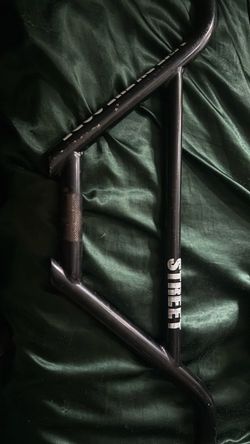 Street co bars