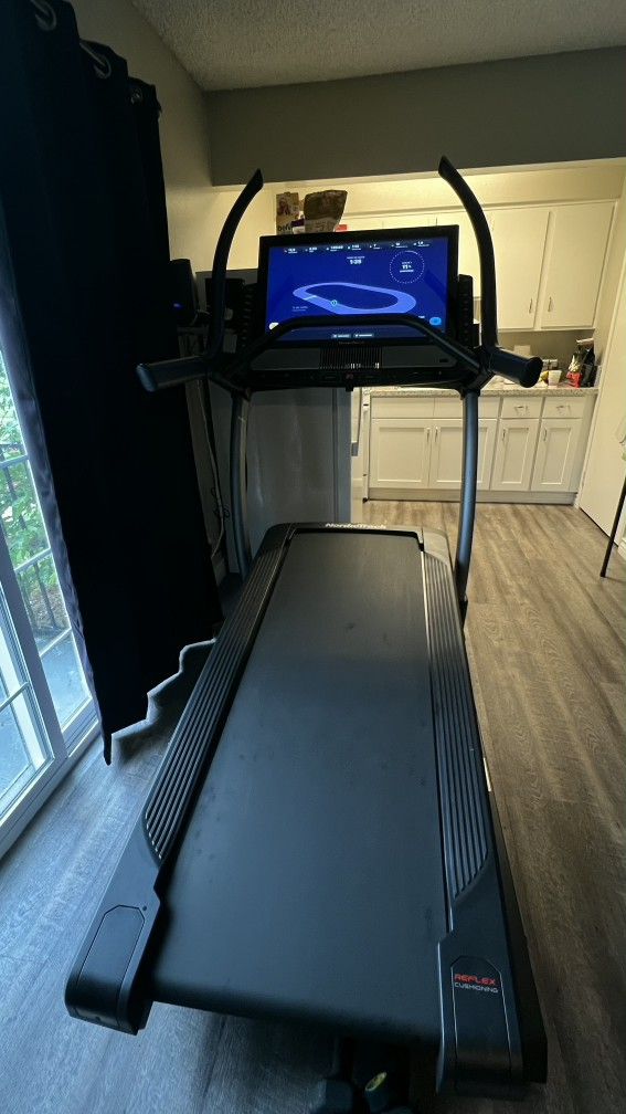 Nordictrack Commercial X32i Incline Treadmill 