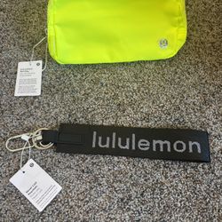 Lululemon Bundle Everywhere Belt Bag And Never Lost Keychain Brand New