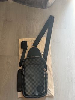 Men’s sling bag