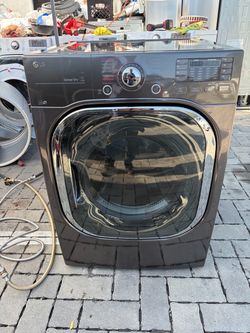 LG 2020 Gas Dryer 7.4 cu ft