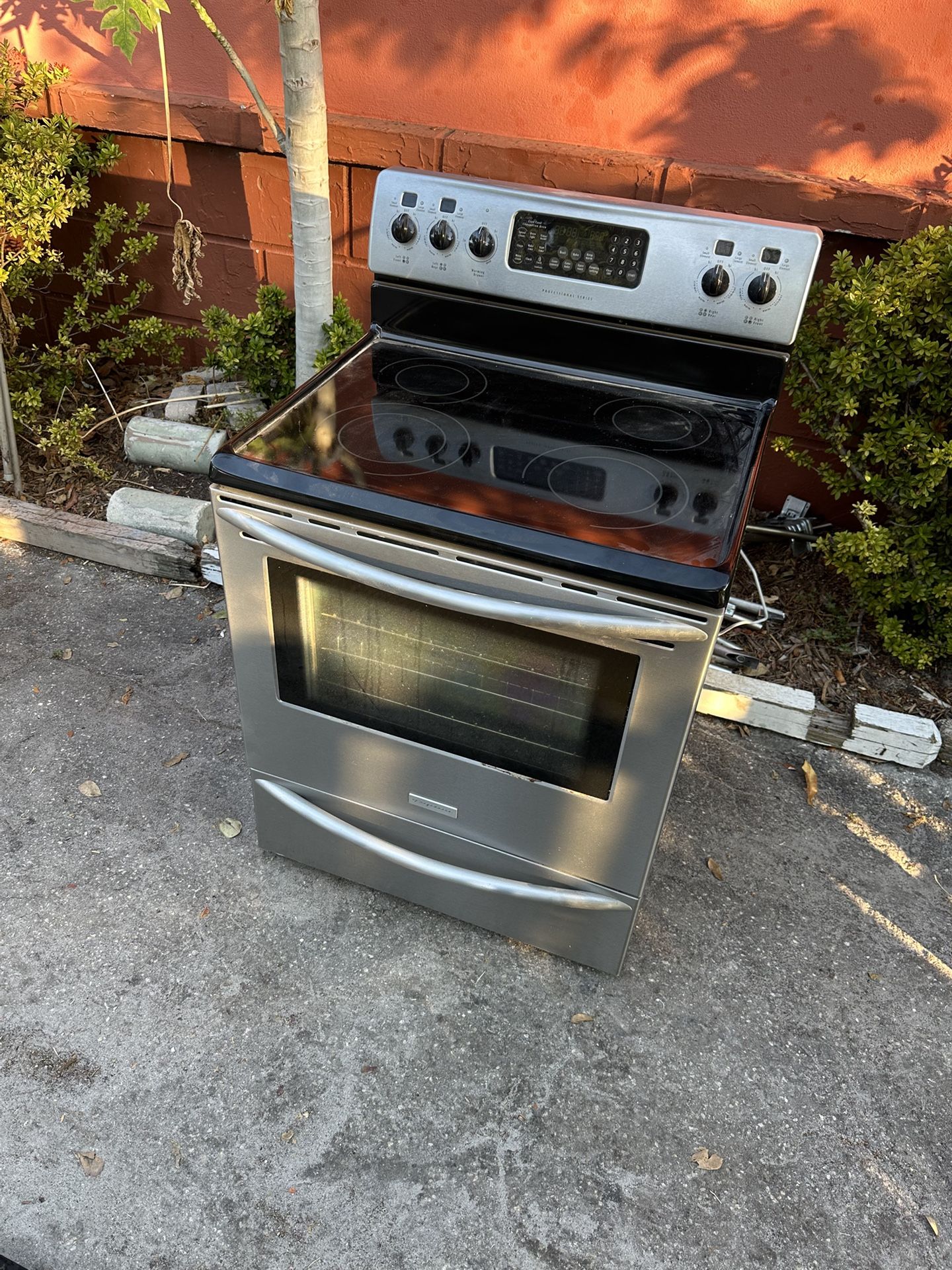 Frigidaire Stainless Steel Stove 