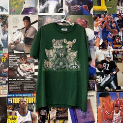 Green Vintage Youth Animals Shirt Size Medium