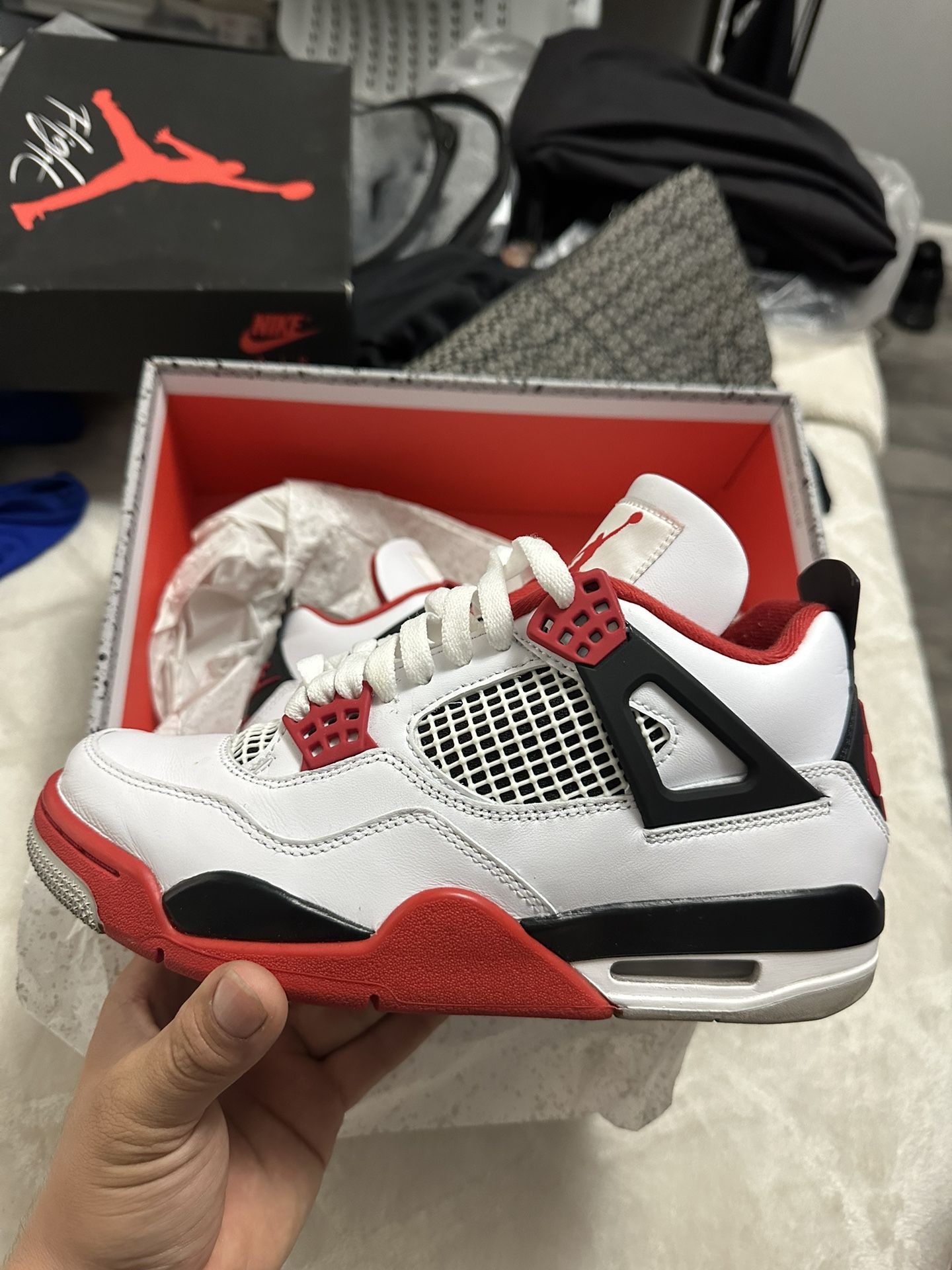 Fire Red 4s Size 7y