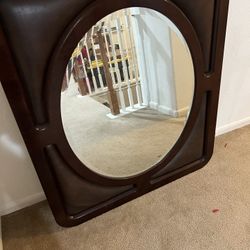 wall mirror-Henredon brand-Ex condition