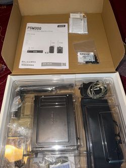 Wirless Shure ear monitors and mic