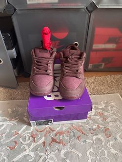 Nike Dunk Low Premium SB 'City of Love Collection - Burgundy