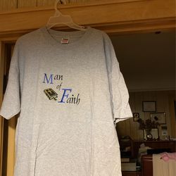 T-shirt -color Gray