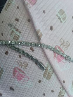 Diamond tennis bracelet