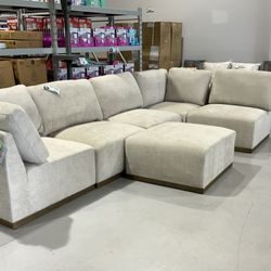 Modular sectional