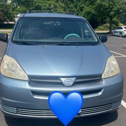 2005 Toyota Sienna – 150,611 Miles – Great Condition 