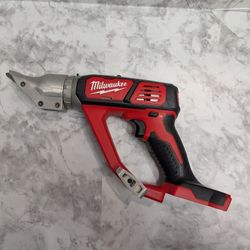 Milwaukee M18 18-Gauge Double Cut Metal Shear