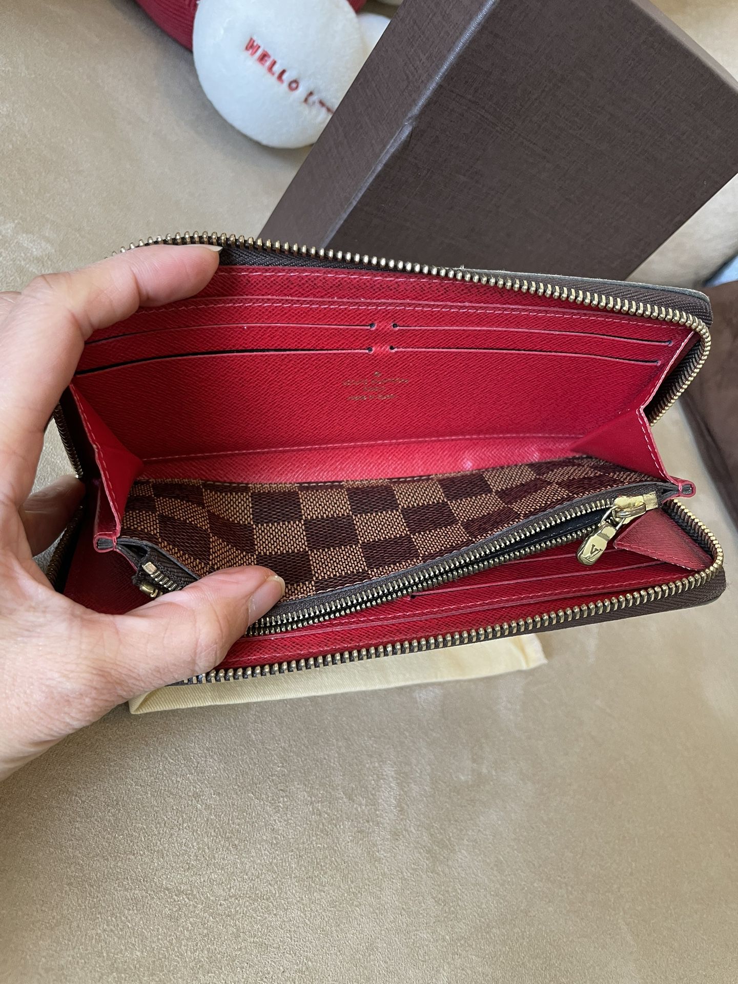Authentic Louis Vuitton Clemence Blooming Flowers Wallet for Sale in West  Covina, CA - OfferUp