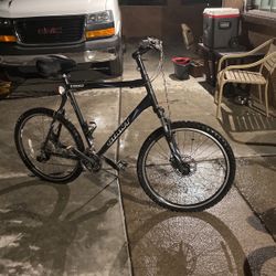 Yukon Giant Bike For 550$