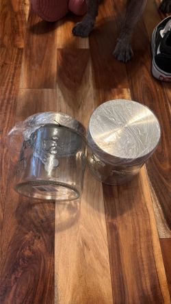 Glass container