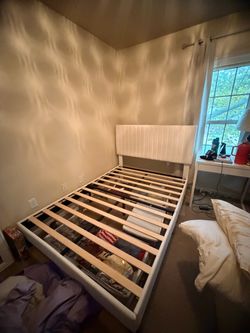 Full bed frame