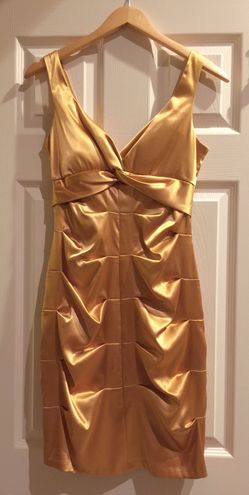 Ruched dress in gold, size S