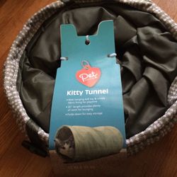 New cat tunnel with hanging ball toy