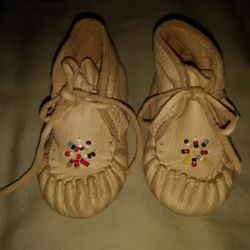 Vintage 1970's Minnetonka Baby Moccasins