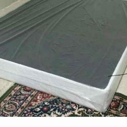 Queen size new box spring can deliver 