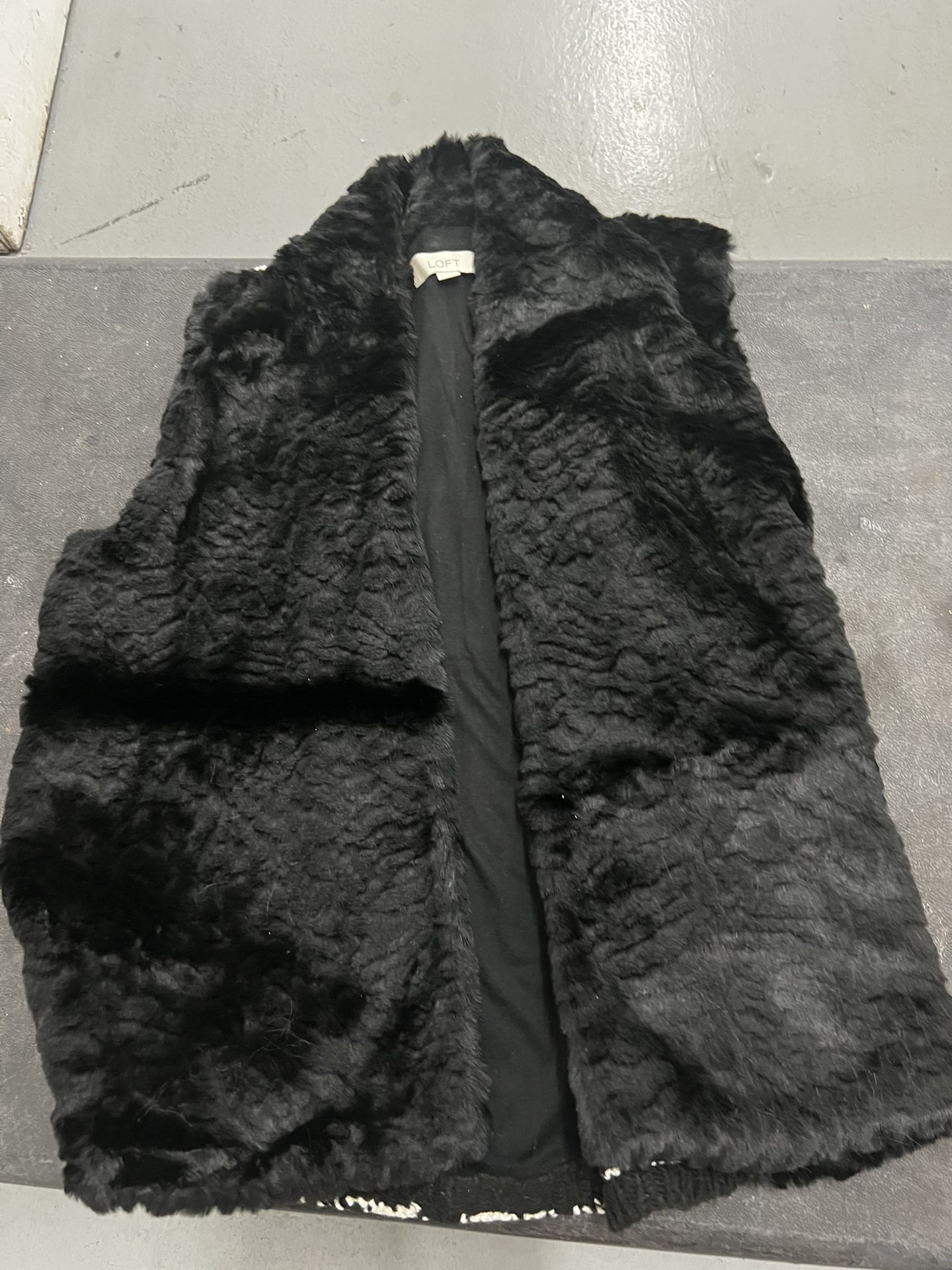 LOFT faux Fur Vest With Knit Back