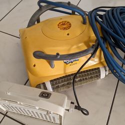 Maytronics Dolphin Atlantis Pool Vacuum Cleaner