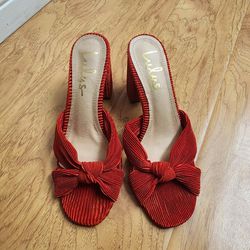 Red Lulu Size 7 Heel