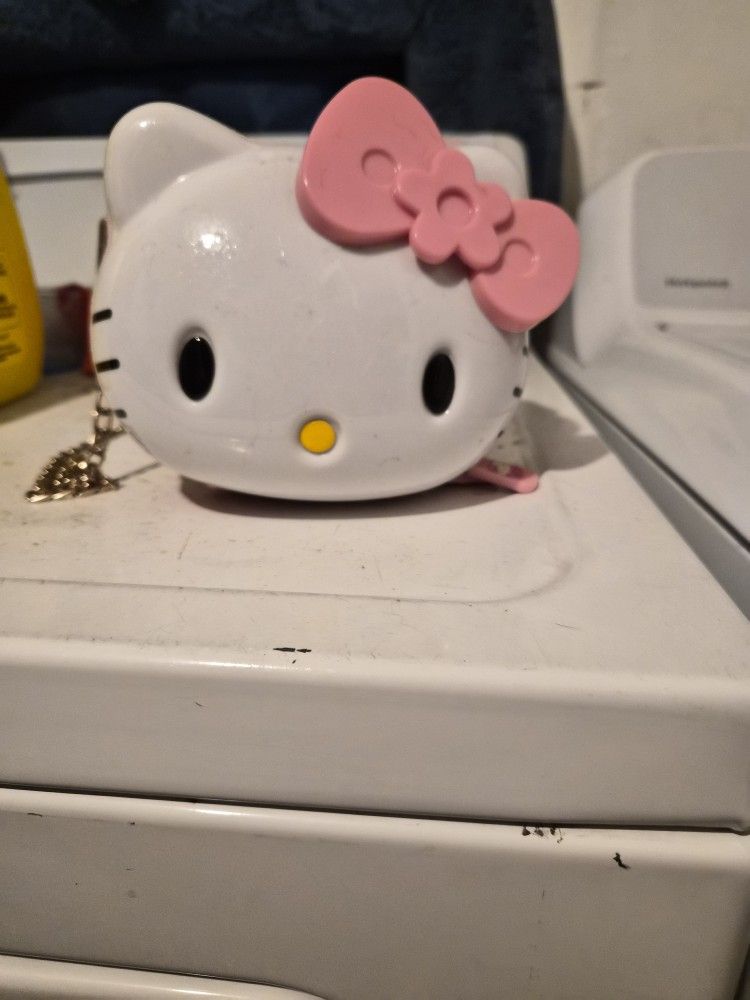 Hello Kitty Purse