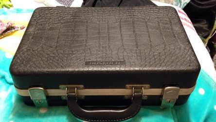 Doskocil Gun/Pistol/Camera Case Black/Grey Metal Hinges with Padding