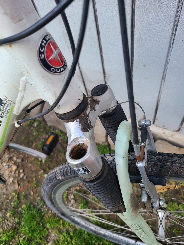 schwinn trailway aluminum bike