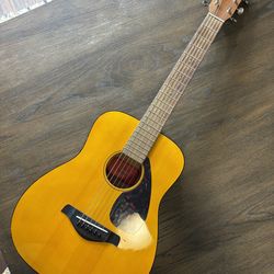 Yamaha - JR1 3/4-SIZE ACOUSTIC GUITAR