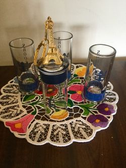 Shooters glasses from France - Paris / A set of 4 Shot glass with free gift Paris - Gold tone keychain