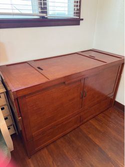 Cabinet Murphy bed