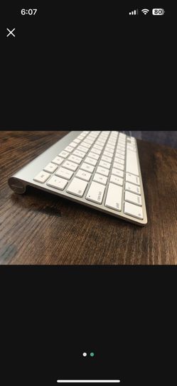 Apple Wireless Keyboard With Bluetooth