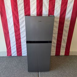 Midea 4.5-cu ft Mini Fridge with Freezer ( Stainless Steel ) ENERGY STAR

Oce cold.

Keywords: mini fridge, Midea mini fridge, 4.5 cu ft fridge, mini