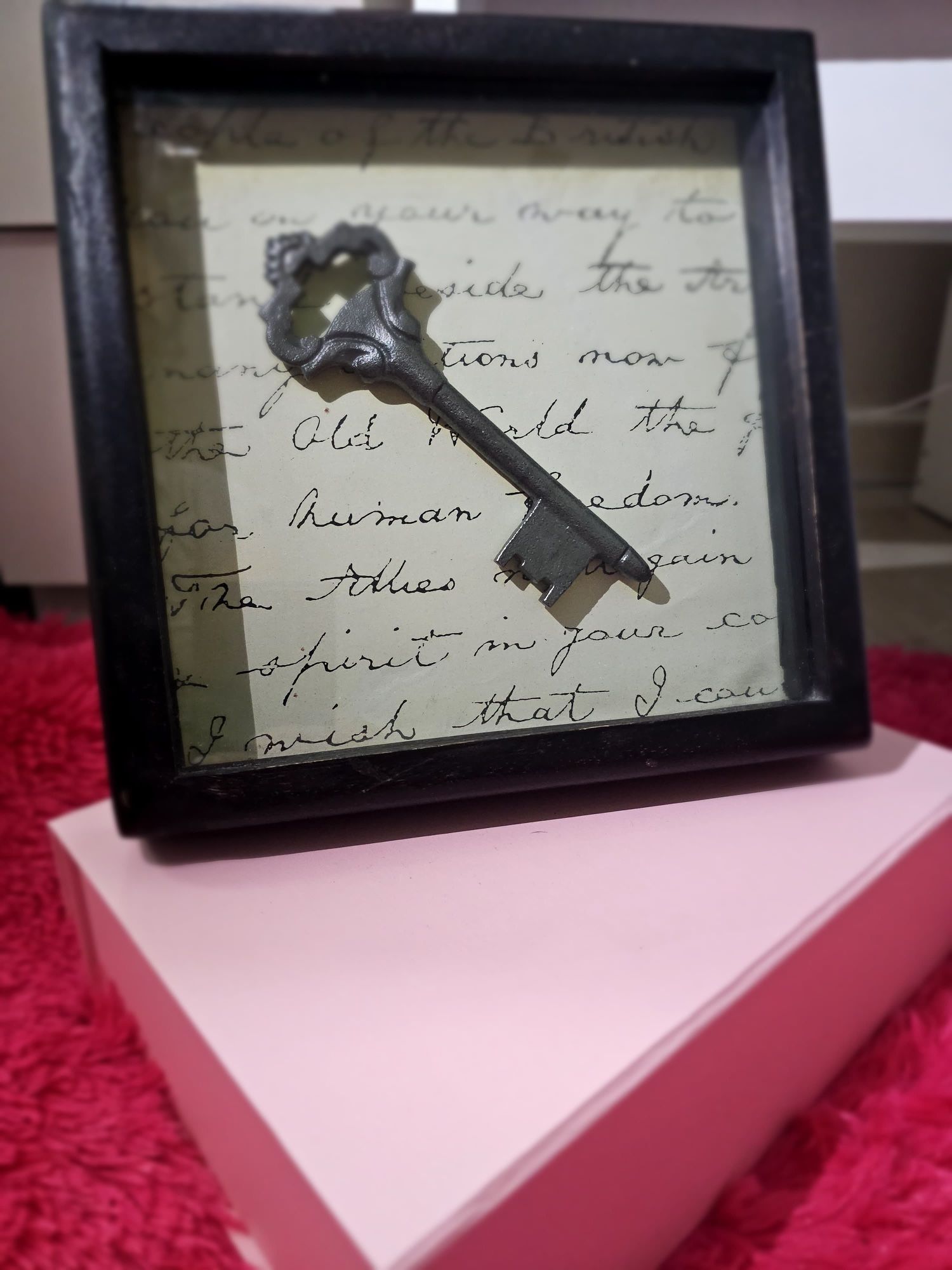 *ACCEPTING OFFERS* Antique Metal Key Frame , Wooden Wall Mount Frame