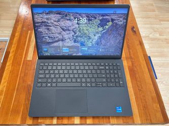 DELL VOSTRO 3510 15.6” CORE i5-1135G7 16GB RAM 512GB SSD Windows 11 Pro