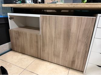 Cabinet IKEA BESTA